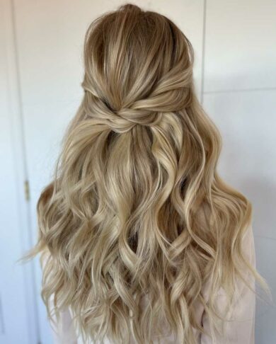 Parla Hair - Ottawa Bridal Hairstylist Kira McClenaghan - Hair Extensions Rental BFB Hair - Shade- Ice Breaker Length - 21 inches