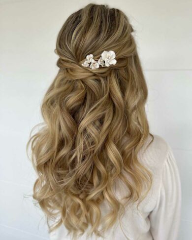 Parla Hair - Ottawa Bridal Hairstylist Kira McClenaghan - Hair Extensions Rental BFB Hair - Shade - Sandy Blonde Length - 18 inches